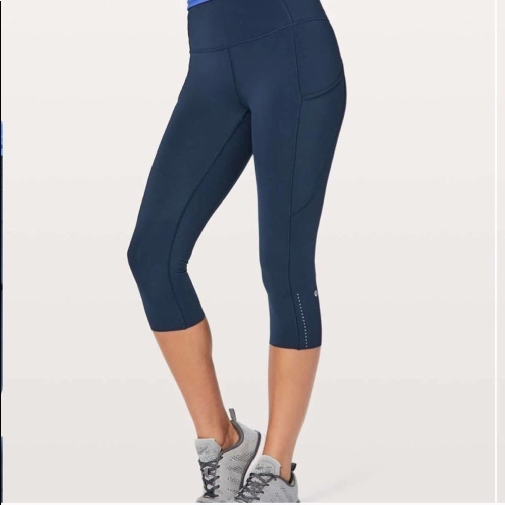 Lululemon Fast & Free Crop II Nulux 19" True Navy - Picture 2 of 8